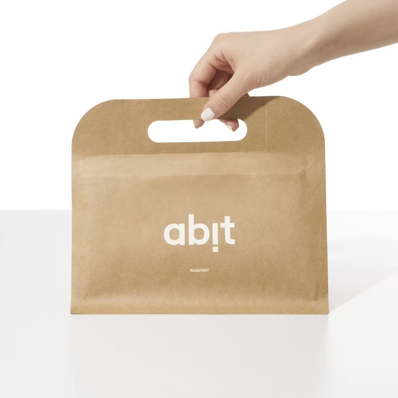 咖啡袋提手設計的門道:從便捷性到品牌視覺的升級